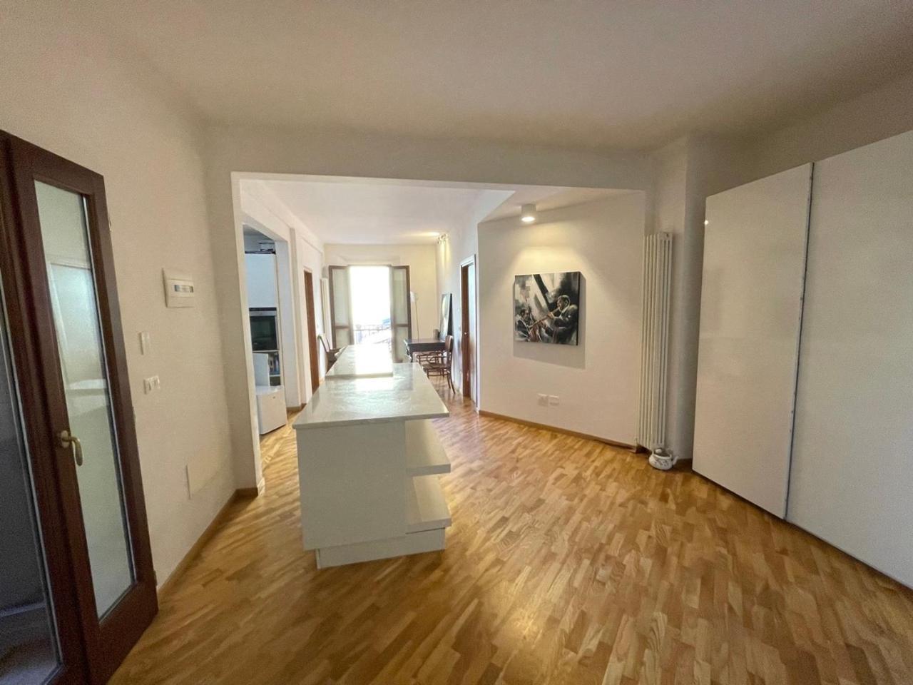 شقة Loft Del Pratello بولونيا المظهر الخارجي الصورة
